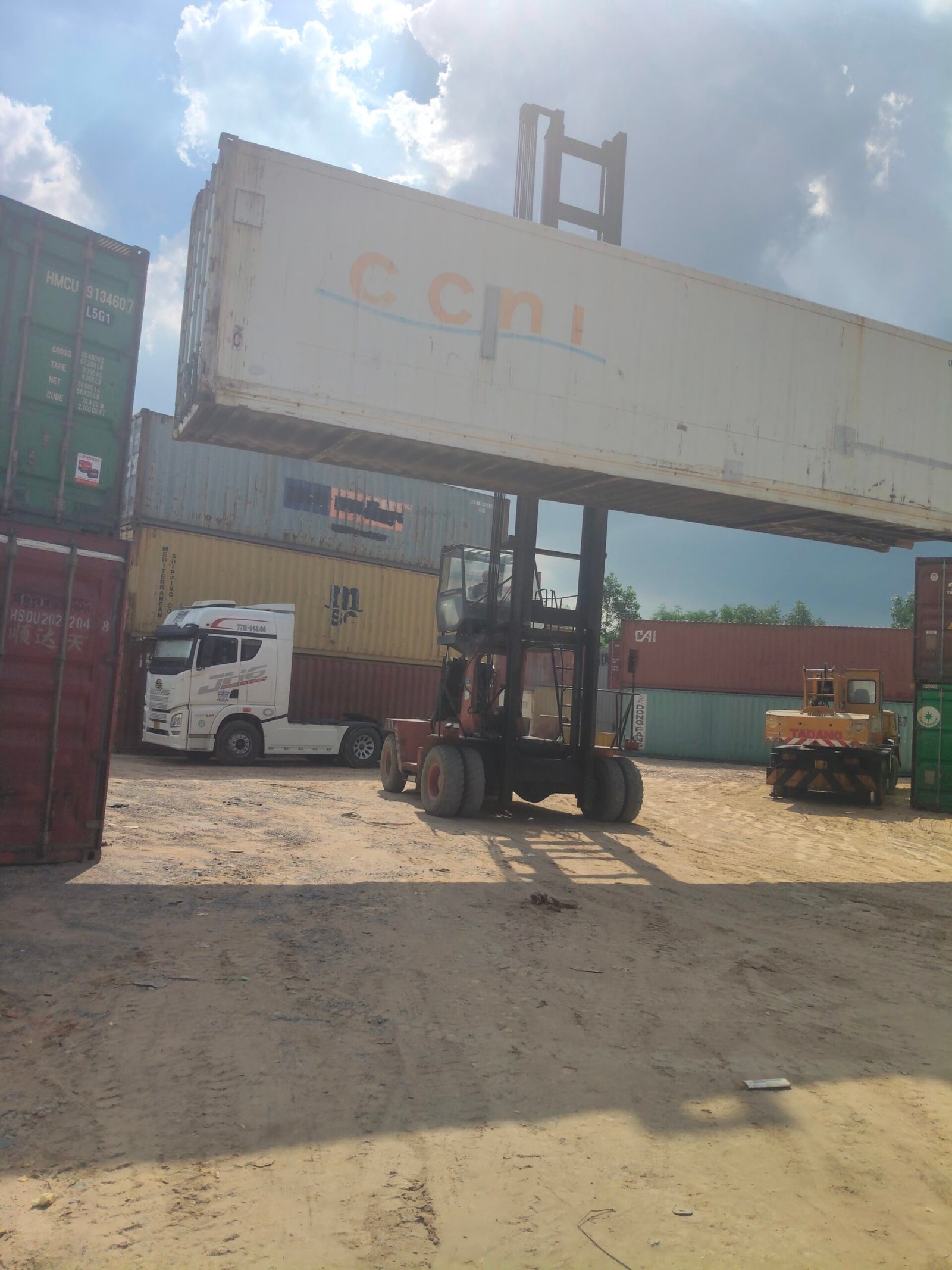 Cung Cấp Lắp Đặt Kho Lạnh Container 20ft 40ft tại Bình Dương và Các Tỉnh